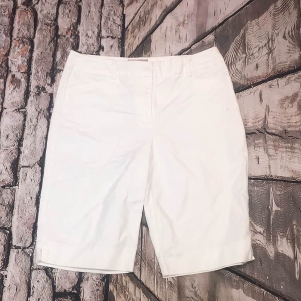 Chicos Woman’s Shorts size 5/6